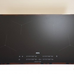 Индукционен плот 77 см AEG IKB84431XB