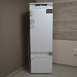 Хладилник с фризер за вграждане AEG SCE818E9ZC