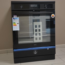 Готварска печка AEG CIB6499APB с индукционни котлони, пиролиза и Hob²Hood