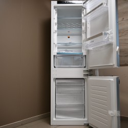 Хладилник с фризер за вграждане BOSCH KIV86VFE1 Serie 4 – VitaFresh XXL, Low Frost, Made in Germany